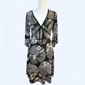 Julie's Closet Black and White Long Sleeve Dress